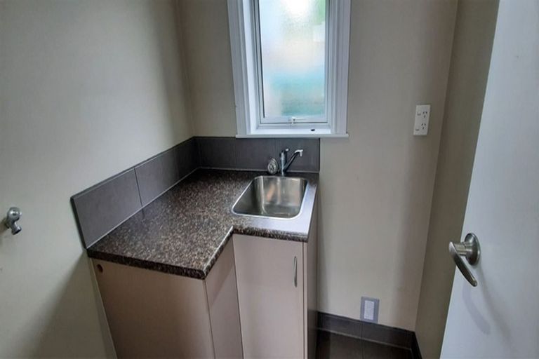 Photo of property in 162 Springs Road, Hornby, Christchurch, 8042