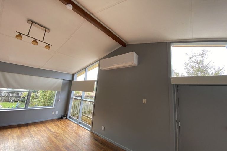 Photo of property in 445 Don Buck Road, Massey, Auckland, 0614