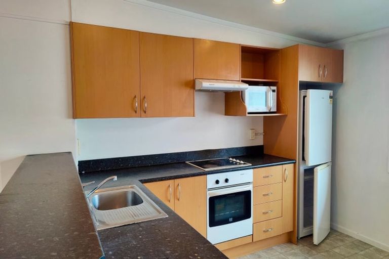 Photo of property in 7/3 Kelvin Grove, Te Aro, Wellington, 6011