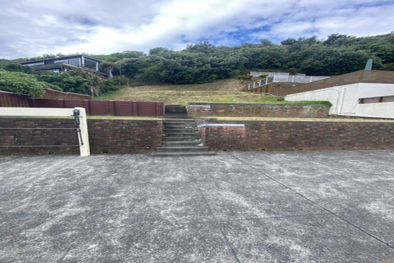 Photo of property in 230 The Esplanade, Island Bay, Wellington, 6023