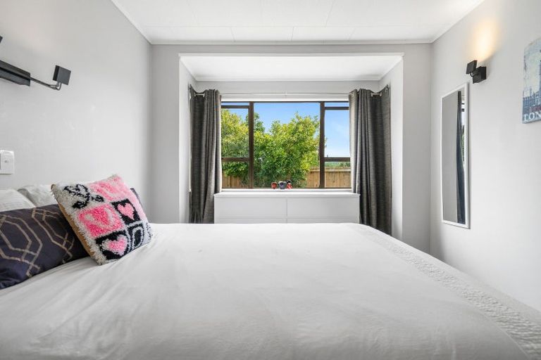 Photo of property in 12 Third Avenue, Avenues, Whangarei, 0110