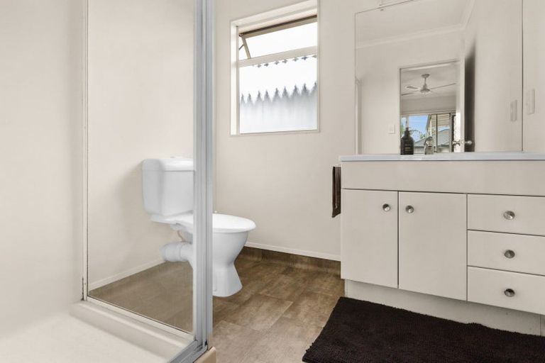 Photo of property in 13 Flemington Place, Taradale, Napier, 4112