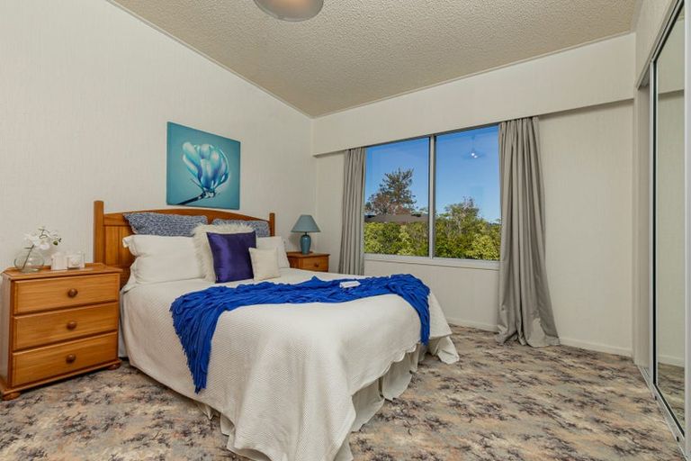 Photo of property in 71 Pleasant Road, Glen Eden, Auckland, 0602