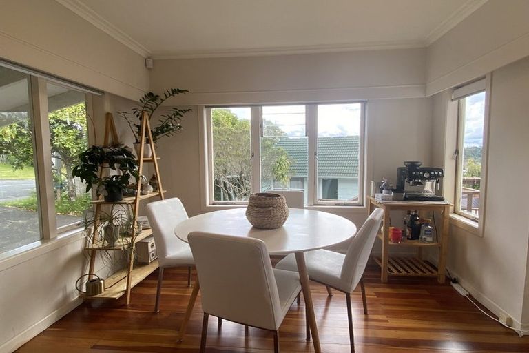 Photo of property in 35 Seaview Road, Glenfield, Auckland, 0629