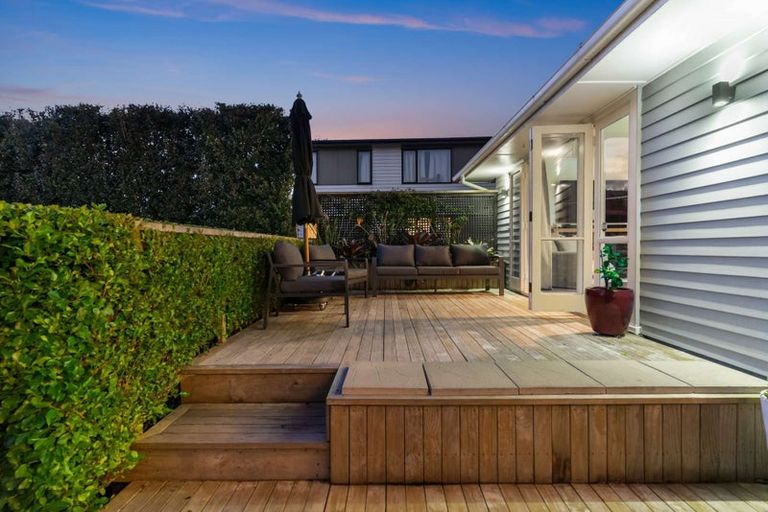 Photo of property in 69 Kervil Avenue, Te Atatu Peninsula, Auckland, 0610