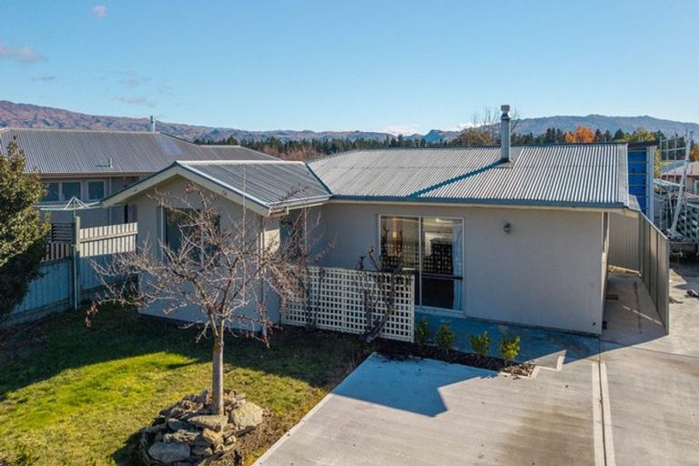 Photo of property in 92 Ashworth Street, Alexandra, 9320