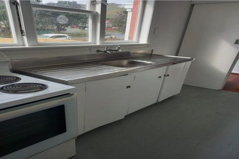 Photo of property in 79- 81 Corinna Street, Waitangirua, Porirua, 5024