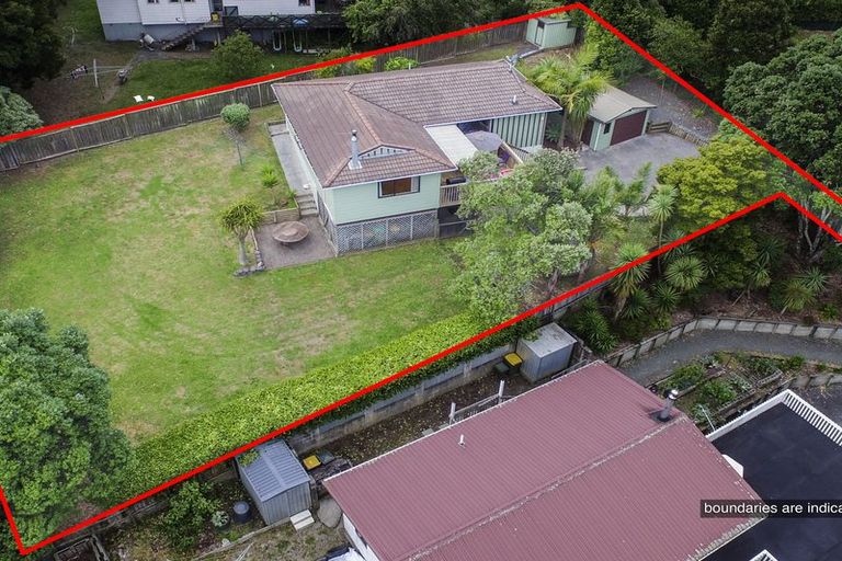 Photo of property in 10 Glenbervie Crescent, Massey, Auckland, 0614