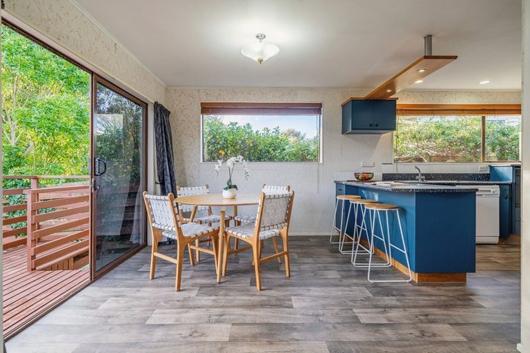 Photo of property in 2 Anchor Lane, Whitby, Porirua, 5024