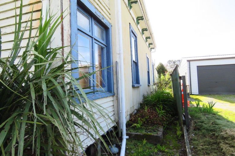 Photo of property in 21 Fonblanque Street, Westport, 7825