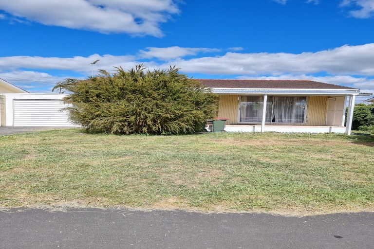 Photo of property in 14a Elizabeth Street, Papakura, 2110