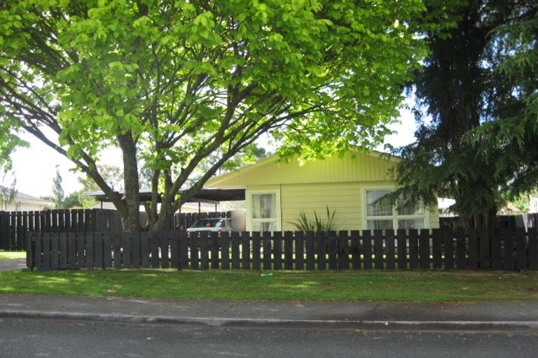 Photo of property in 151 Chichester Drive, Rosehill, Papakura, 2113