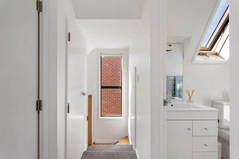 Photo of property in 2/166 Salisbury Street, Christchurch Central, Christchurch, 8013