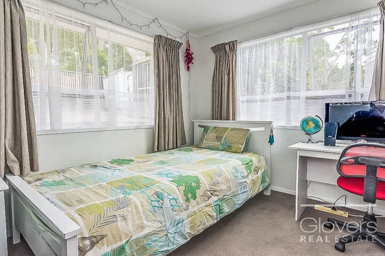 Photo of property in 12 Lemnos Place, Titirangi, Auckland, 0604