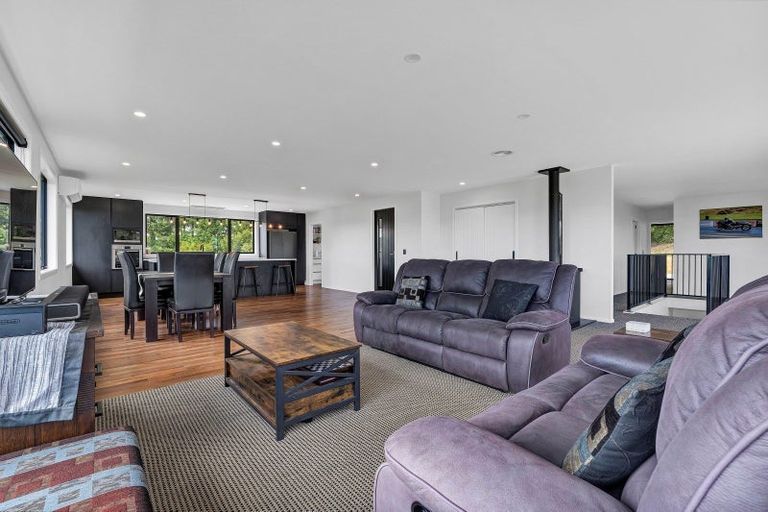 Photo of property in 685 Mataro Road, Onaero, Urenui, 4375