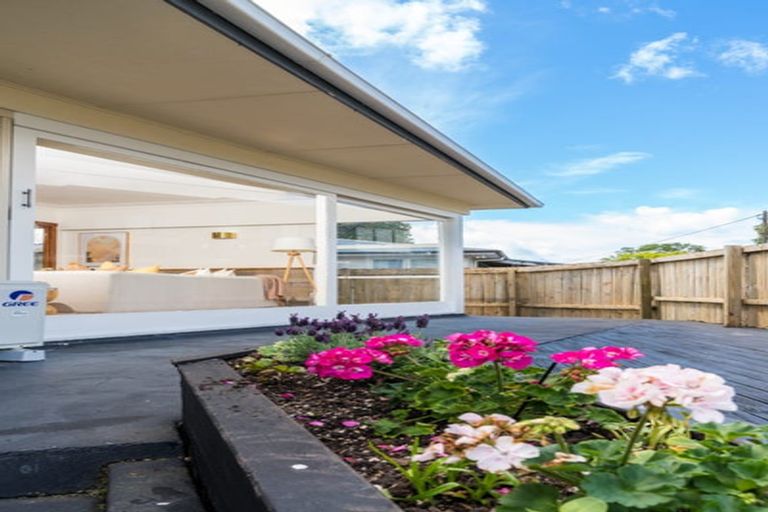 Photo of property in 39 Harrington Road, Henderson, Auckland, 0610