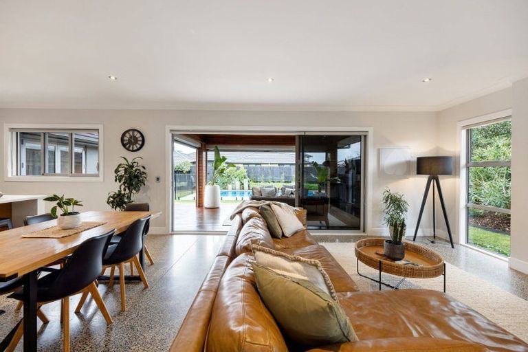 Photo of property in 32 Glaisdale Crescent, Flagstaff, Hamilton, 3210