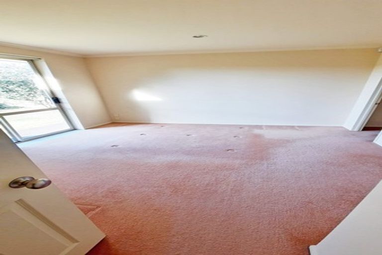 Photo of property in 9a Gendo Avenue, Henderson, Auckland, 0612