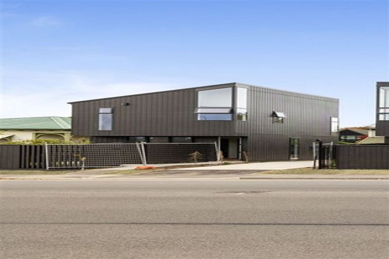 Photo of property in 3/90 Innes Road, St Albans, Christchurch, 8052