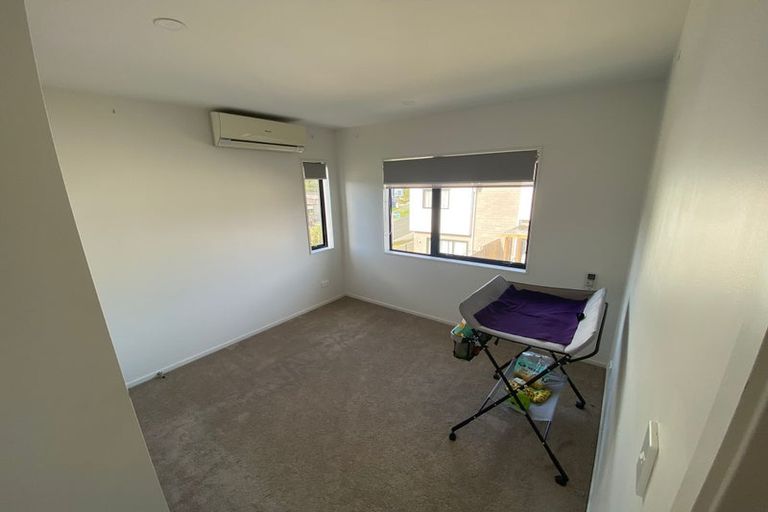 Photo of property in 7b Poruru Close, Papakura, 2110