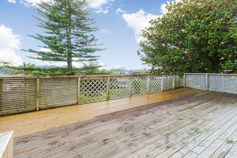 Photo of property in 11 Roick Parade, Glen Eden, Auckland, 0602