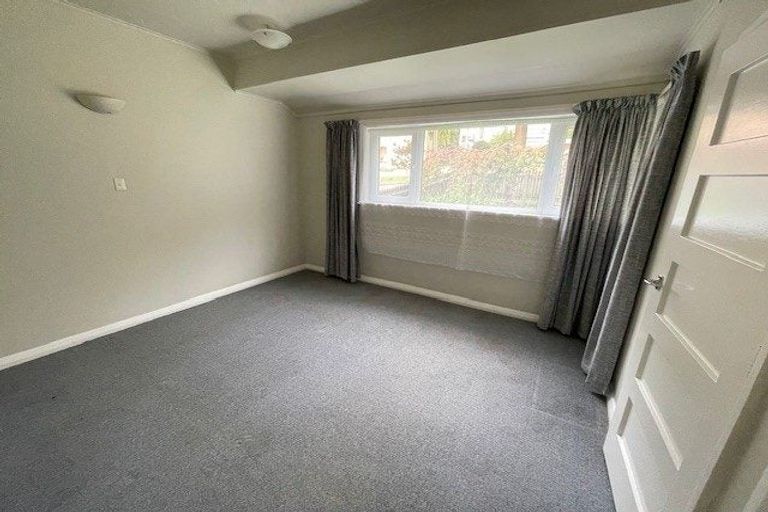Photo of property in 66 Norton Park Avenue, Fairfield, Lower Hutt, 5011