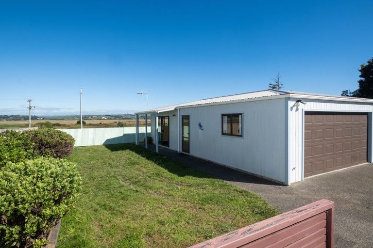Photo of property in 71 The Esplanade, Westshore, Napier, 4110