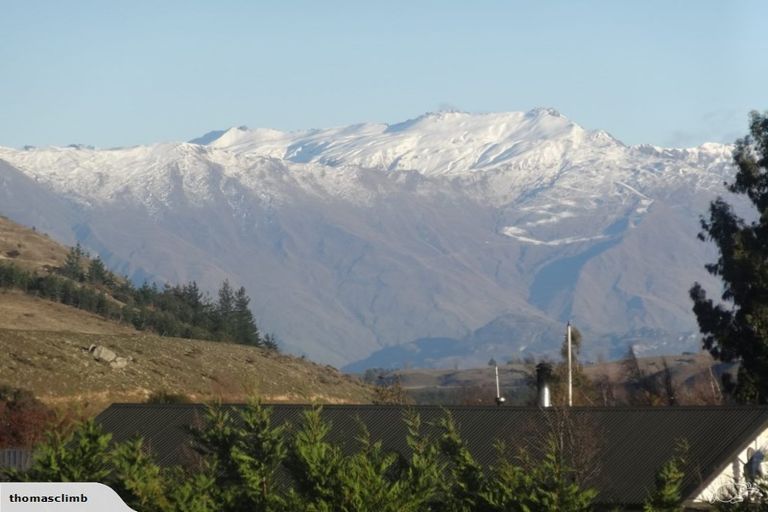 Photo of property in 11 Patrick's Way, Hawea Flat, Wanaka, 9382