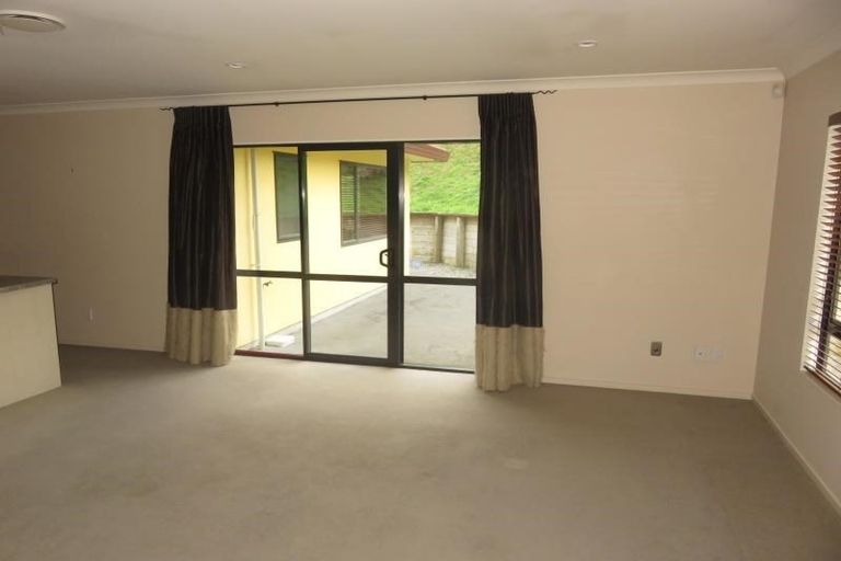 Photo of property in 35 Waverton Terrace, Churton Park, Wellington, 6037