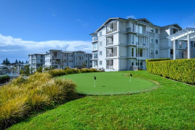 Photo of property in 184 Landmark Terrace, Orewa, 0931