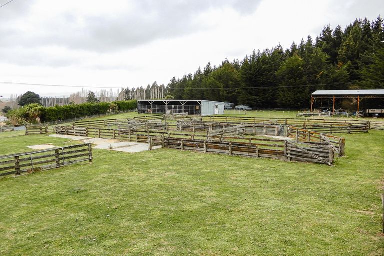 Photo of property in 185 Mount Misery Road, Herbert, Oamaru, 9495