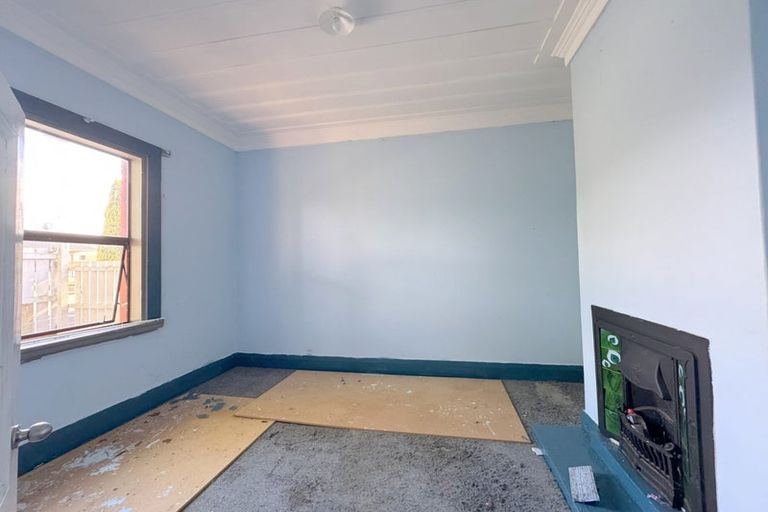 Photo of property in 25 Mccallum Street, Dannevirke, 4930
