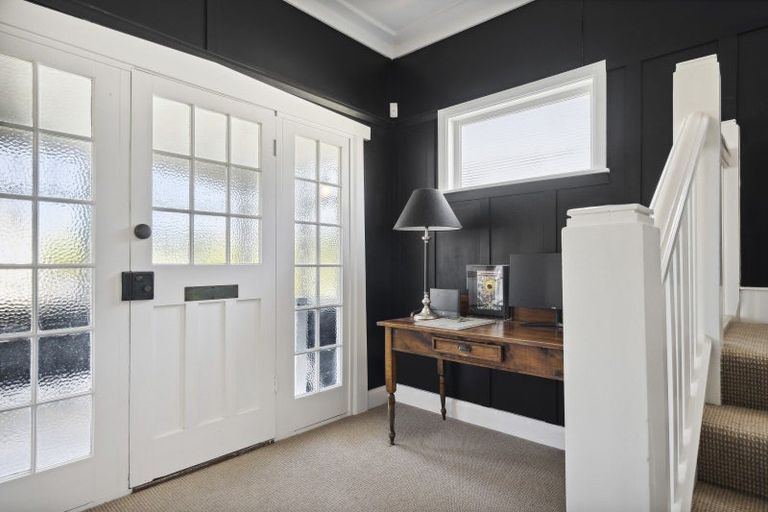 Photo of property in 2 Waitoa Road, Hataitai, Wellington, 6021