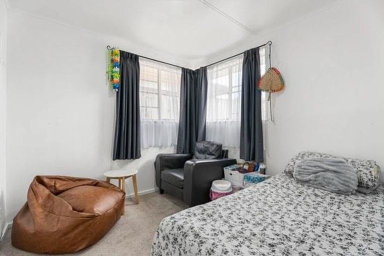 Photo of property in 73 Cornwall Road, Papatoetoe, Auckland, 2025