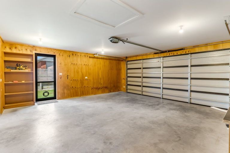 Photo of property in 32 Welsh Road, Winton, 9720