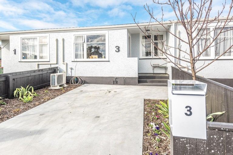 Photo of property in 1 Kupe Place, Castlecliff, Whanganui, 4501