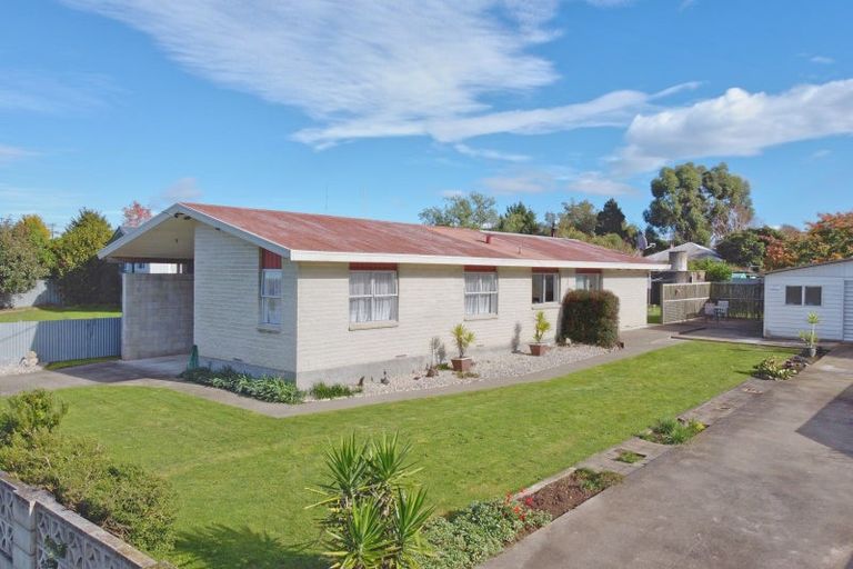 Photo of property in 9 Russell Street, Otane, 4202