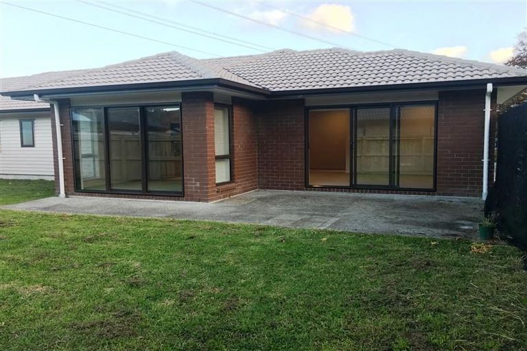 Photo of property in 35 Crabb Fields Lane, Riverhead, 0820