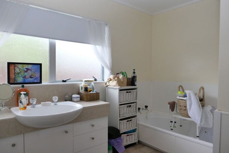 Photo of property in 15 Kaimanawa Street, Paraparaumu, 5032
