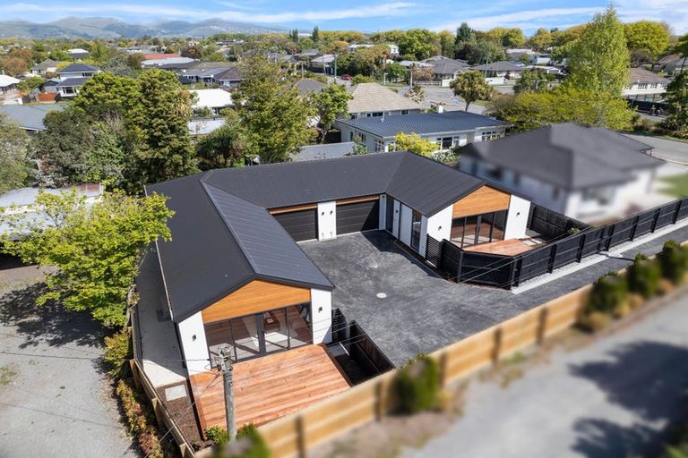 Photo of property in 76b Quinns Road, Shirley, 8013