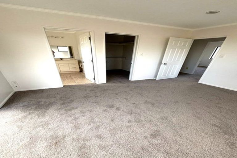 Photo of property in 14 Arrowsmith Drive, Clover Park, Auckland, 2019