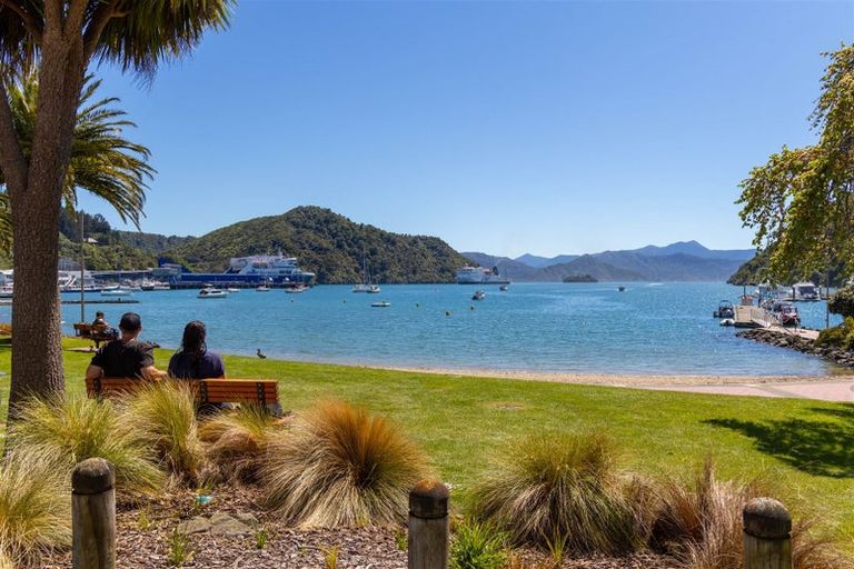Photo of property in Oxleys Rock Apartments, 304/6 London Quay, Picton, 7220