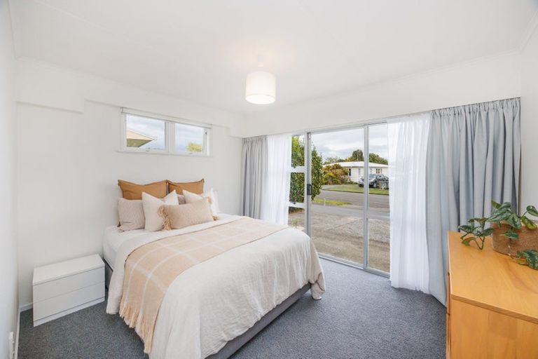 Photo of property in 37 Waterloo Crescent, Hokowhitu, Palmerston North, 4410