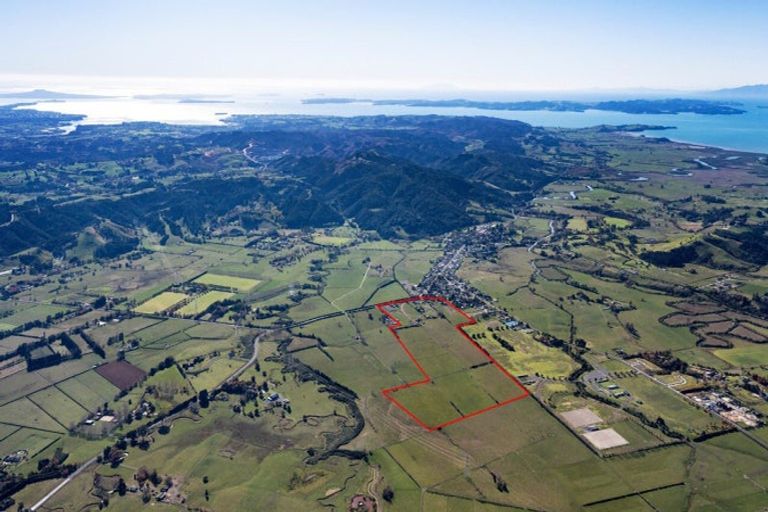 Photo of property in 62 Papakura-clevedon Road, Clevedon, Papakura, 2582
