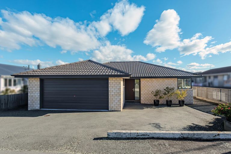 Photo of property in 6 Mersey Street, South Hill, Oamaru, 9400