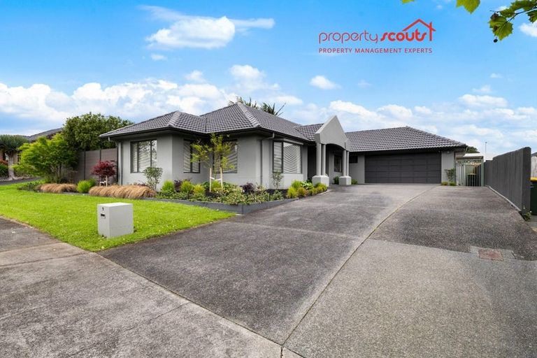 Photo of property in 9 Millisle Place, East Tamaki Heights, Auckland, 2016