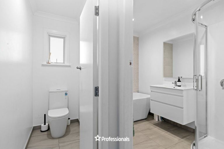 Photo of property in 42 Mountbatten Grove, Clouston Park, Upper Hutt, 5018