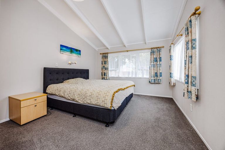 Photo of property in 2/40 Laurie Avenue, Papakura, 2110