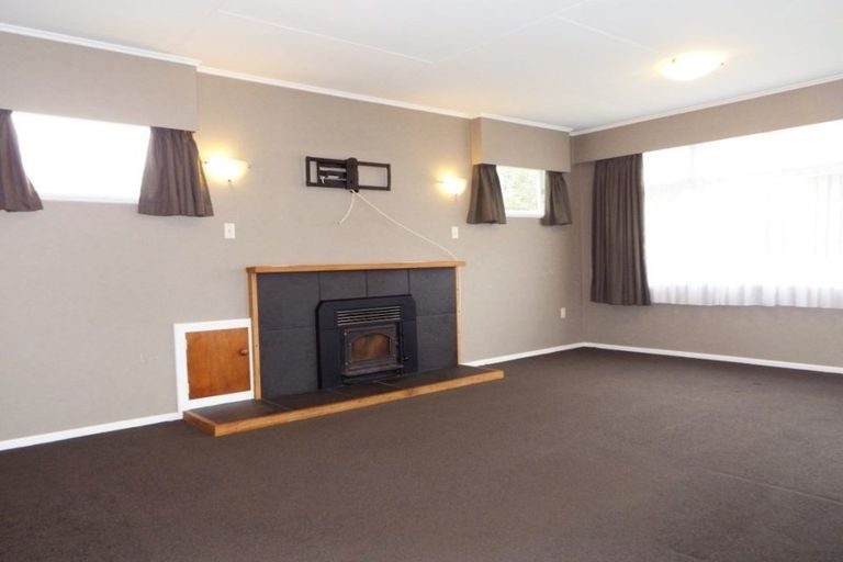 Photo of property in 1 Oaklea Avenue, Marton, 4710