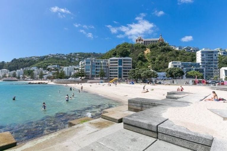 Photo of property in 17u4 Oriental Terrace, Oriental Bay, Wellington, 6011